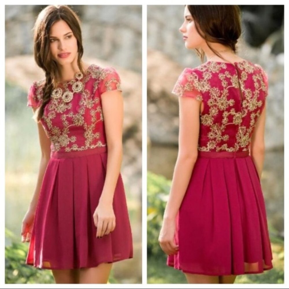 Jun & Ivy Magenta Pink Gold Brogade Flower Dress